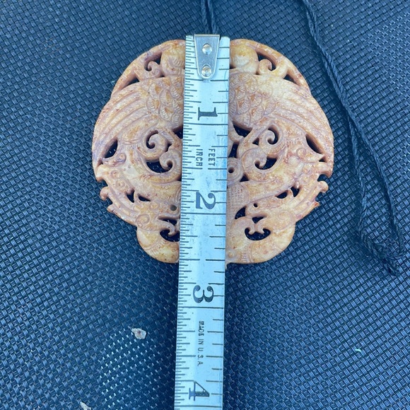 Carved stone pendant with black cord chain - Picture 4 of 5